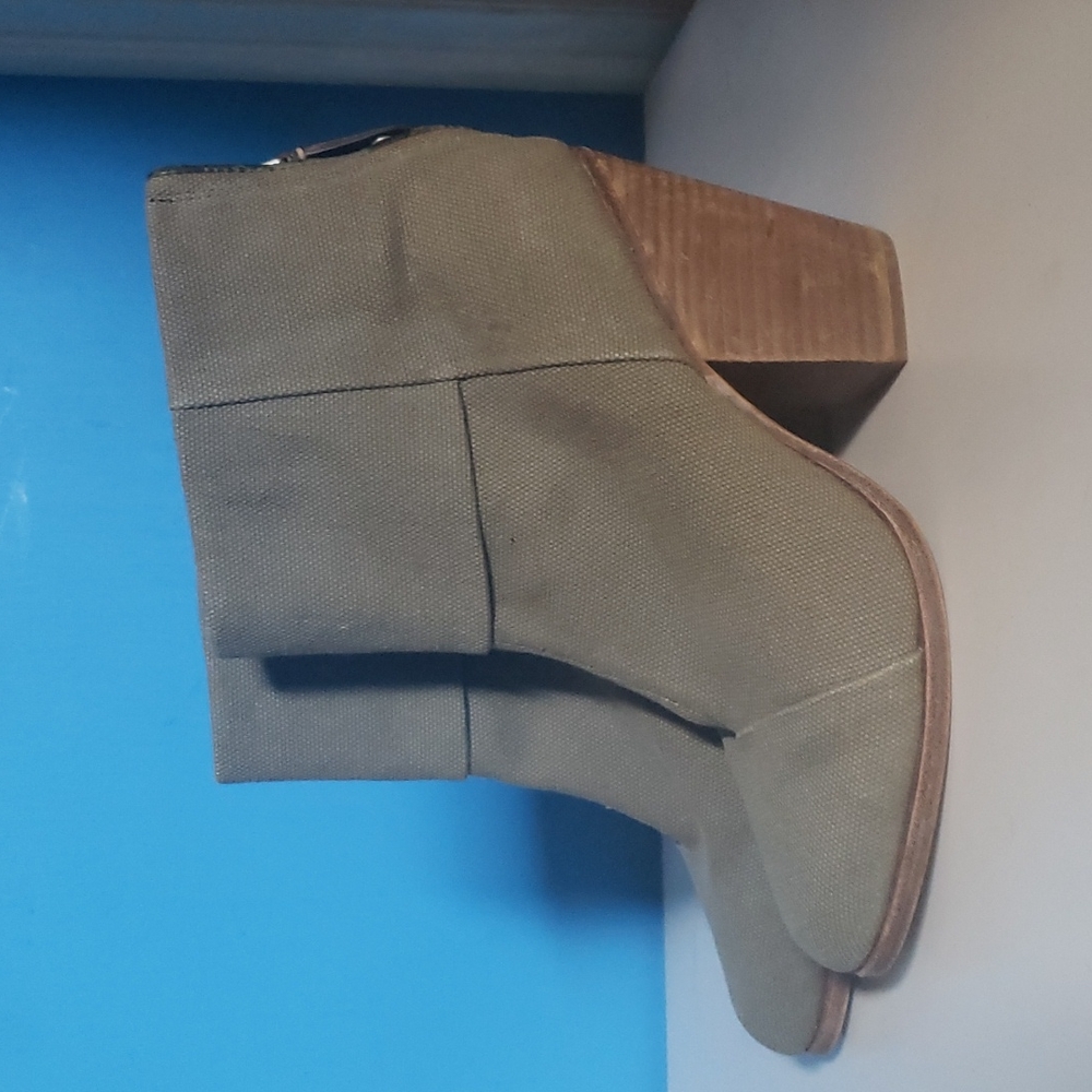 Classic Newbury Boot
